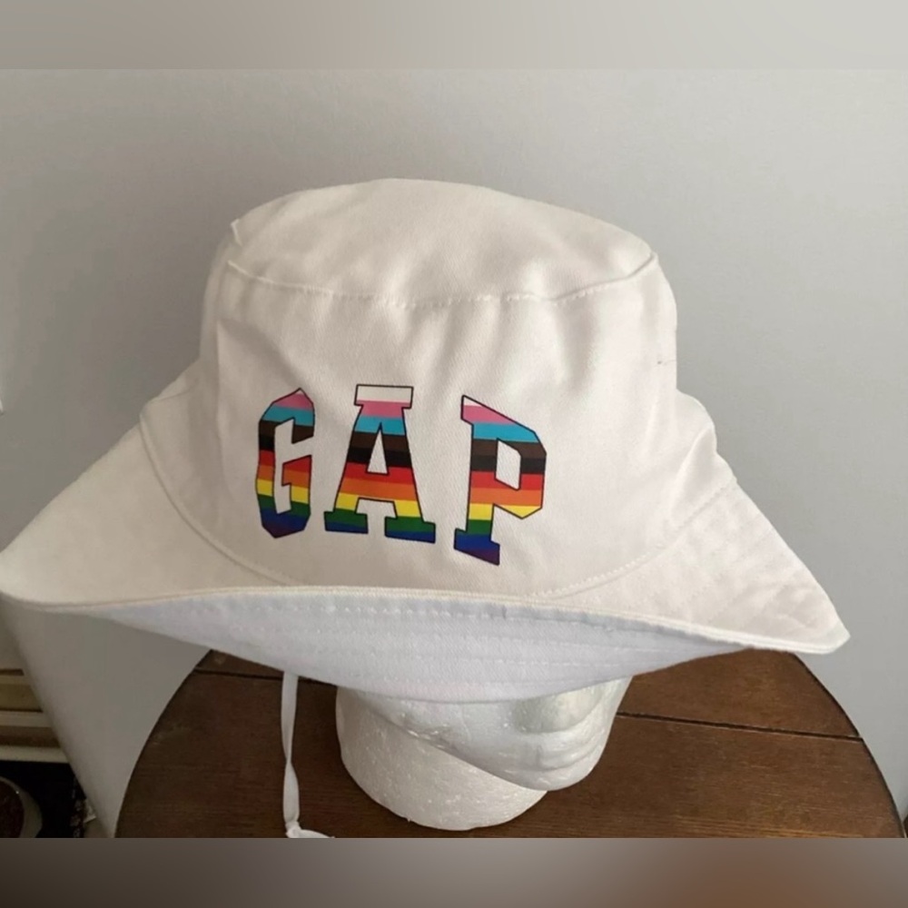 GAP Bucket Hat Pride Logo